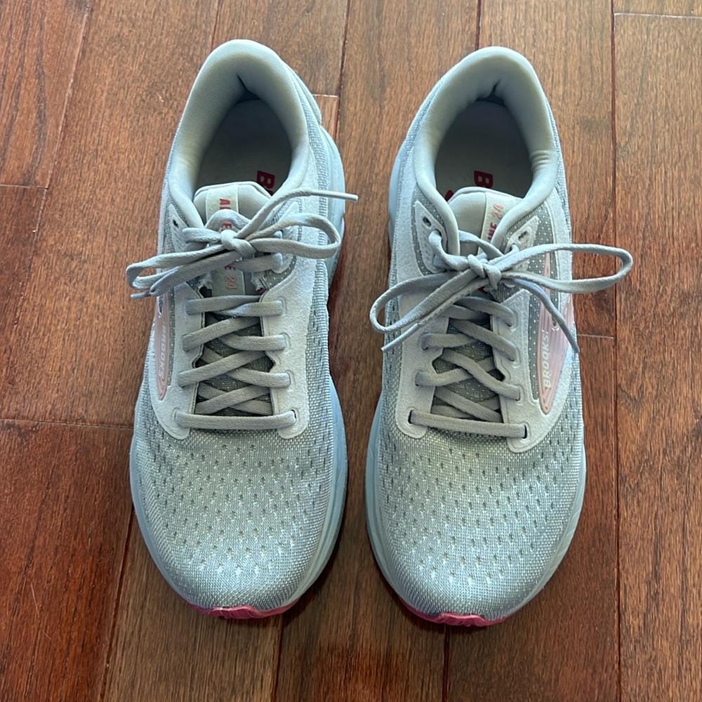 Brooks Adrenaline GTS 24